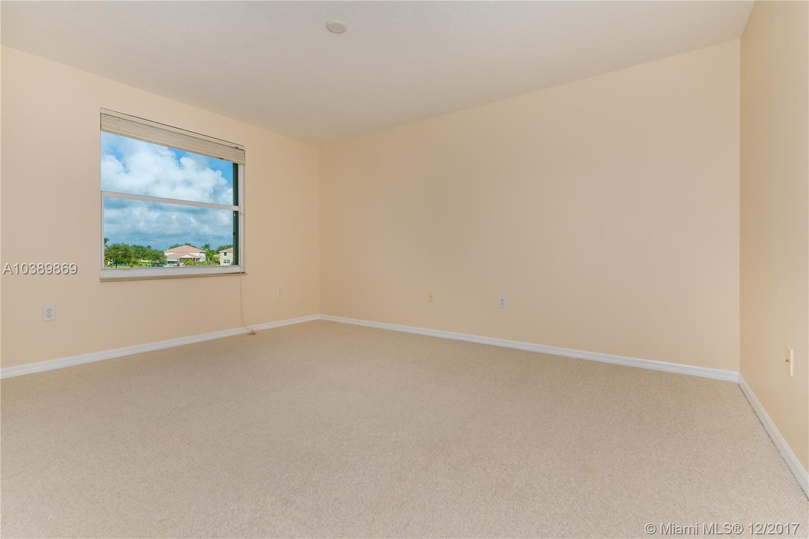 PEMBROKE FALLS PH 5 - Residential