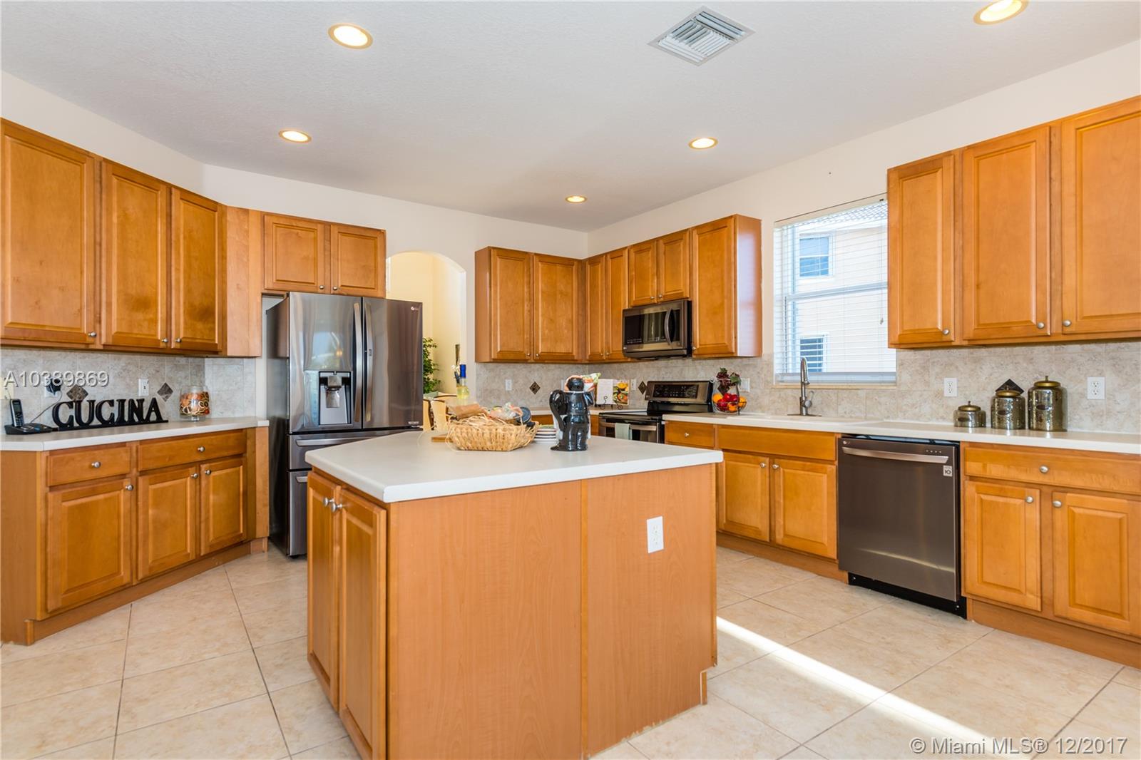 PEMBROKE FALLS PH 5 - Residential