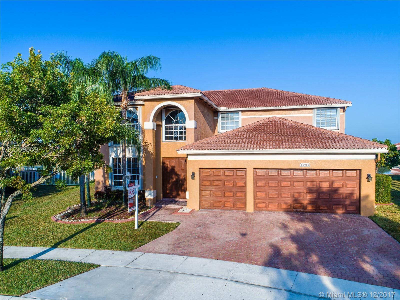 PEMBROKE FALLS PH 5 - Residential