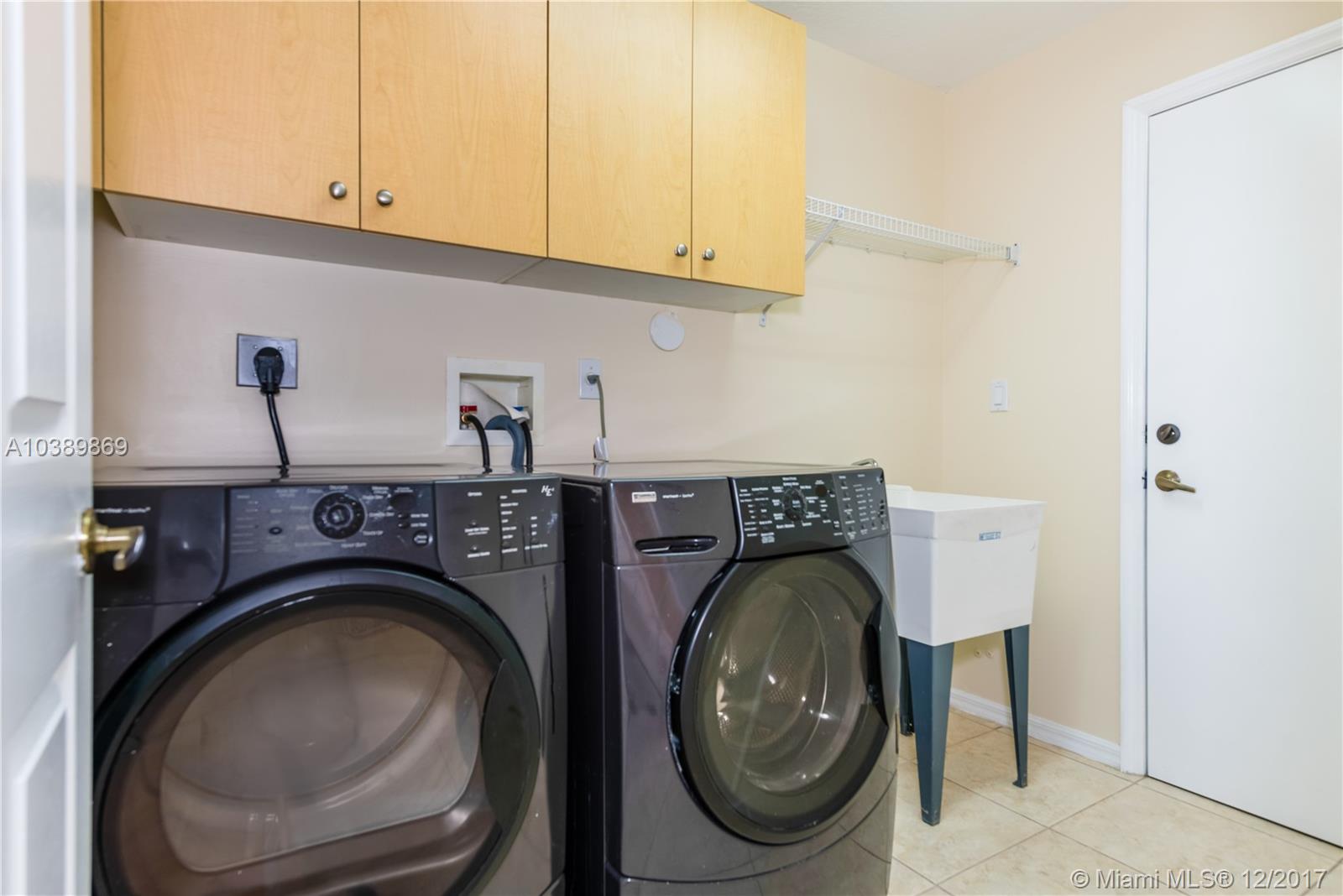 PEMBROKE FALLS PH 5 - Residential