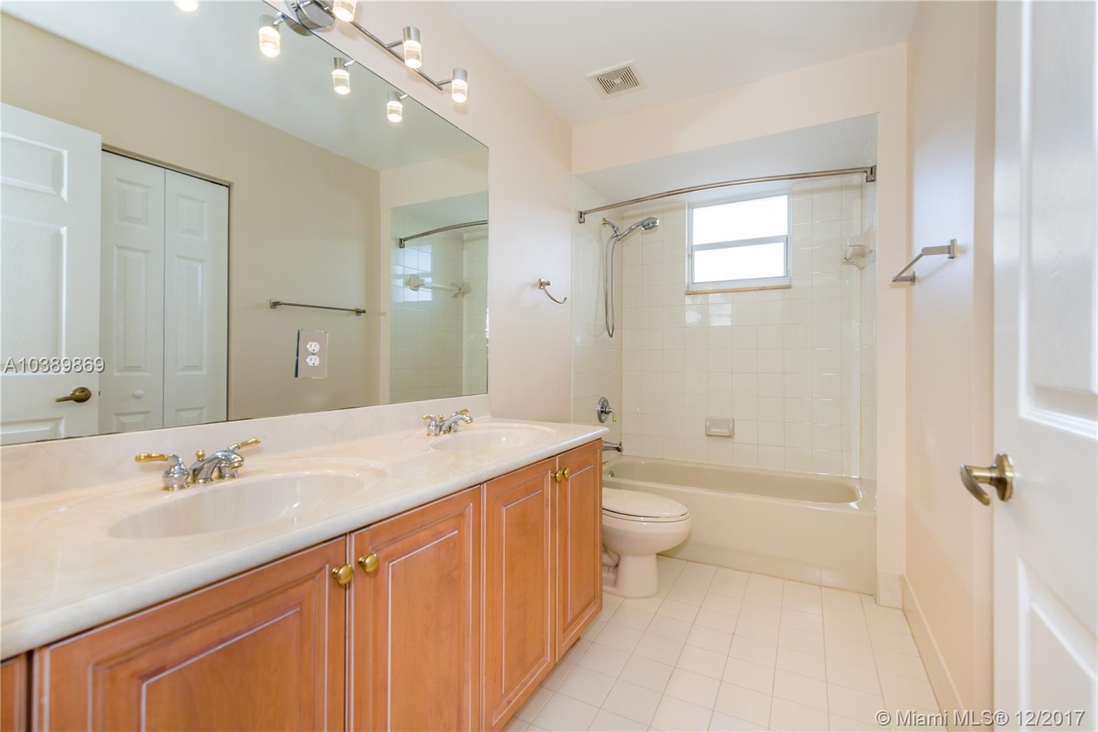 PEMBROKE FALLS PH 5 - Residential