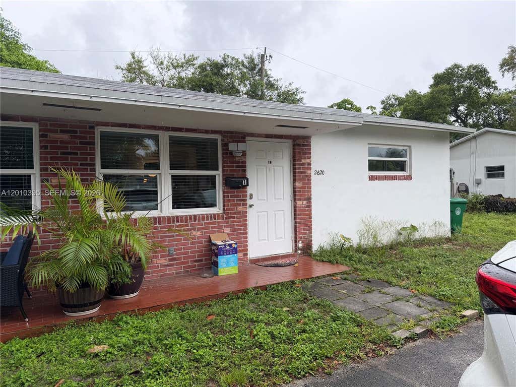 Photo of 2620 SW 51st St, Dania Beach, FL 33312 (MLS # A12010395)
