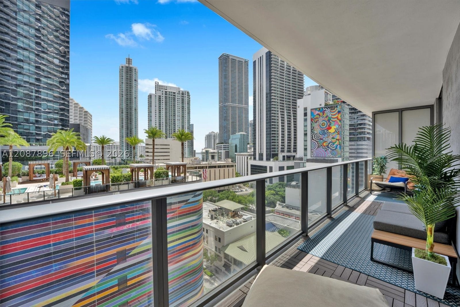 45 SW 9th St 1002