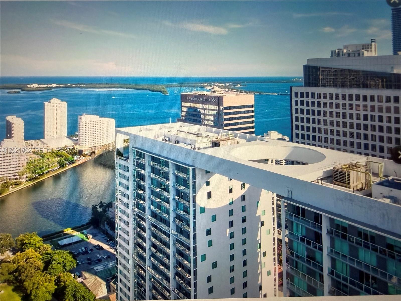 500 Brickell Ave 1600