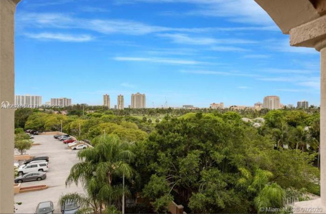 19999 E Country Club Dr 1501