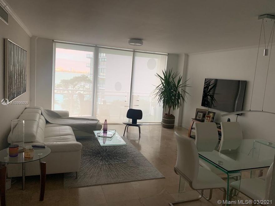This partly furnished unit is available now. Very spacious with an open kitchen. 1 bedroom, 1 bathroom and a balcony with water view of Biscayne Bay. This apt has all porcelain flooring, with no carpets, which makes it pet friendly. Great amenities which include a pool right on the Bay, tennis courts, gym, club room and more. Building has valet for guests. Comes with 1 parking space and cable TV. Conveniently located in Edgewater-close to Midtown.