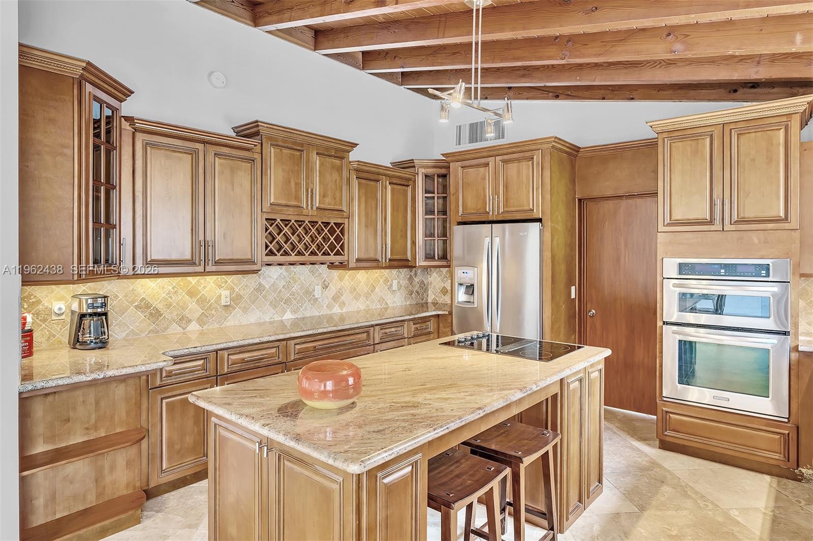 MEEKINS HILLS - Residential