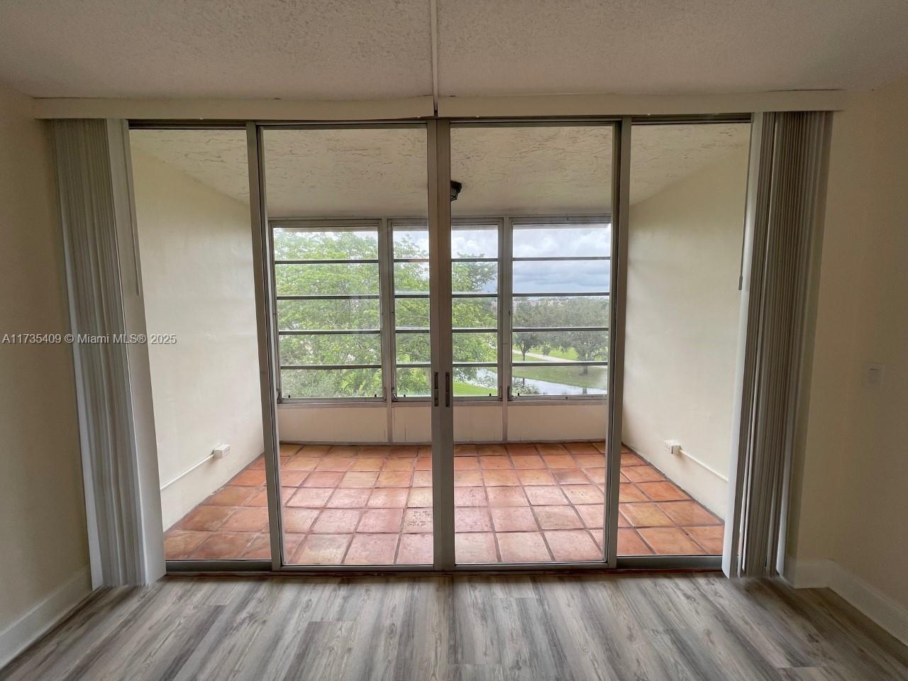 9471 Evergreen Pl 401