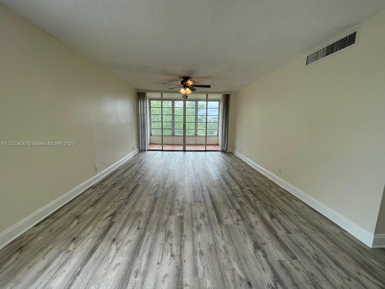 9471 Evergreen Pl 401