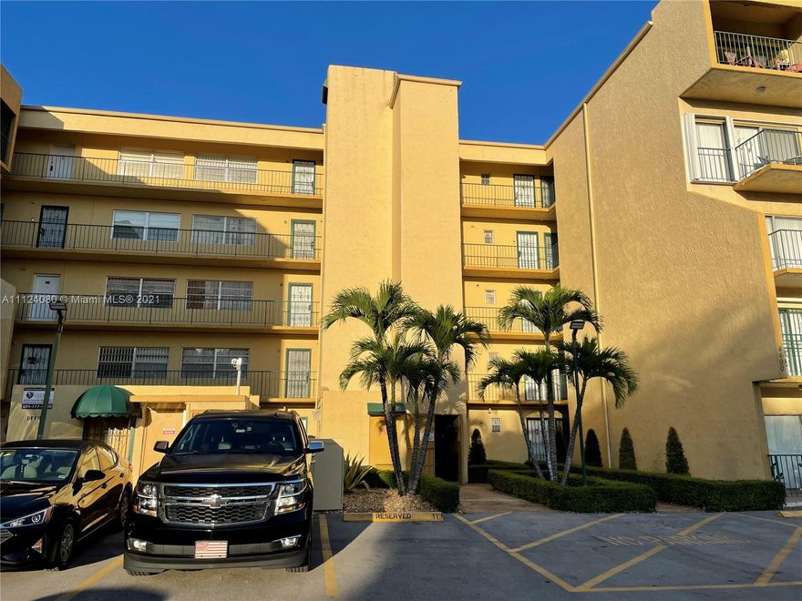 *** ATTENTION REALTORS PLEASE READ THE BROKER REMARKS SECTION AND CLICK ON THE ATTACHMENTS SECTION FOR INFO ON HOW TO SUBMIT YOUR OFFER *** AMPLE 2/2 CONDO UNIT CENTRALLY LOCATED WITHIN MINUTES FROM THE WESTLAND MALL, SCHOOLS, PUBLIC TRANSPORTATION AND PALMETTO EXPRESSWAY. SELLER HAS NOT LIVED AT THE PROPERTY AND HAS NO INFO FOR THIS PROPERTY. SELLER DISCLOSURE IS NOT AVAILABLE. BUYER/BUYER’S AGENT IS RESPONSIBLE TO VERIFY ALL THE PROPERTY AND HOA INFORMATION ON THE LISTING PRIOR TO OFFER. NO RENTALS ALLOWED FOR THE FIRST 2 YEARS OF OWNERSHIP. THE HOA HAS NO RESERVES.
