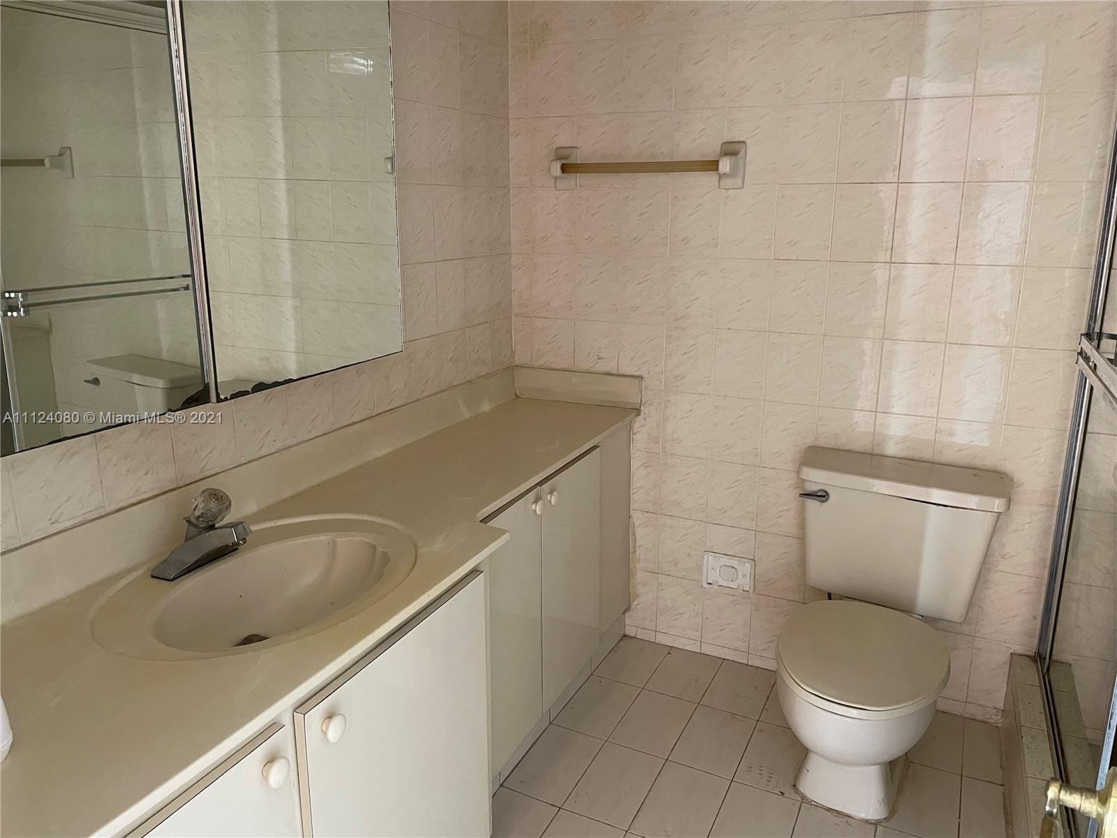 TOWERS OF WESTLAND CONDO - Residential