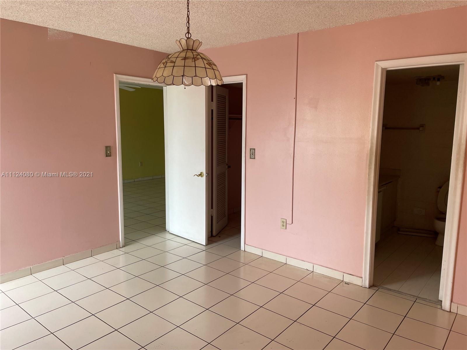 TOWERS OF WESTLAND CONDO - Residential