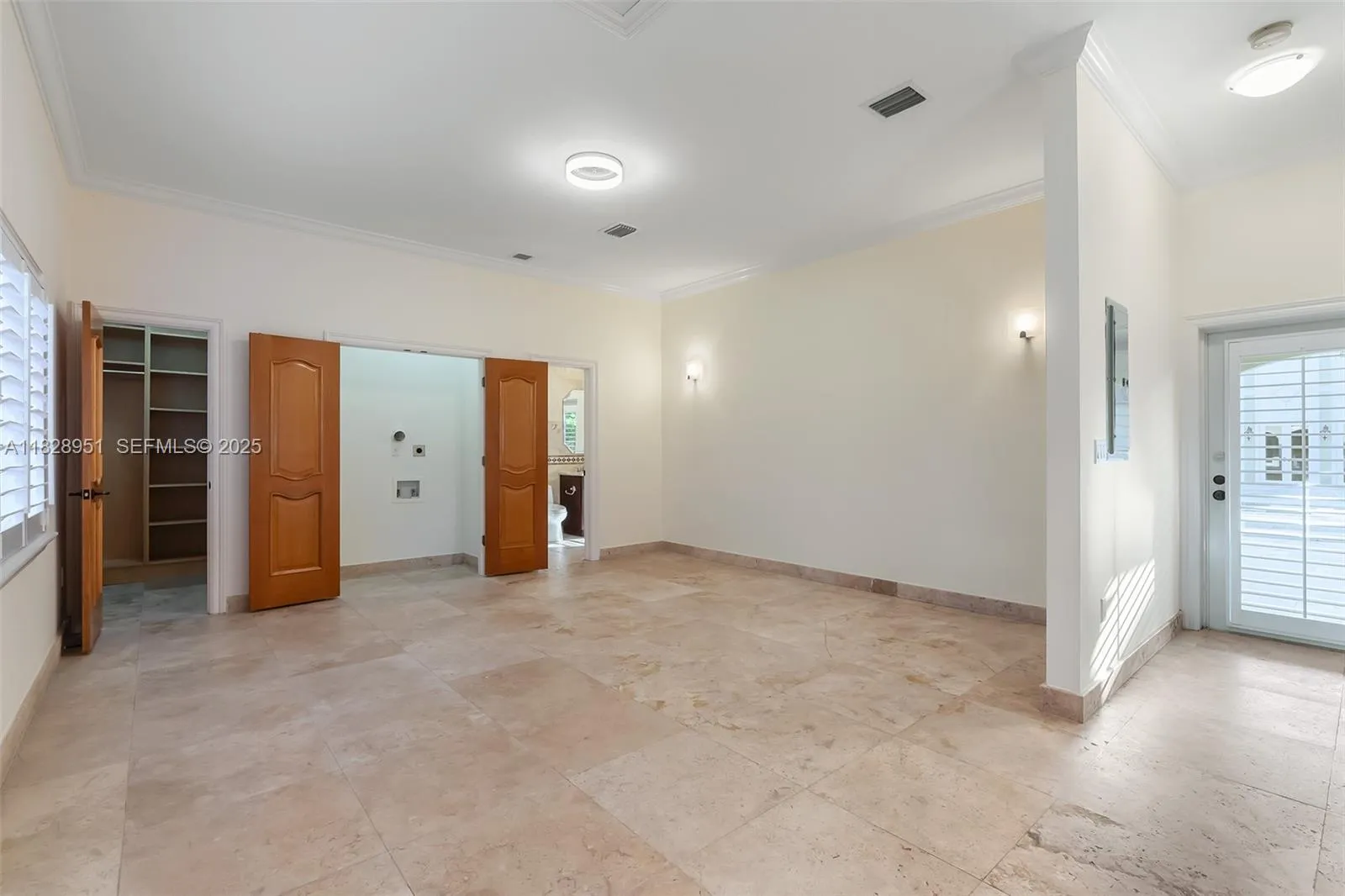 Pinecrest, Florida 33156, United States, 6 Bedrooms Bedrooms, ,8 BathroomsBathrooms,Residential,Active,159755