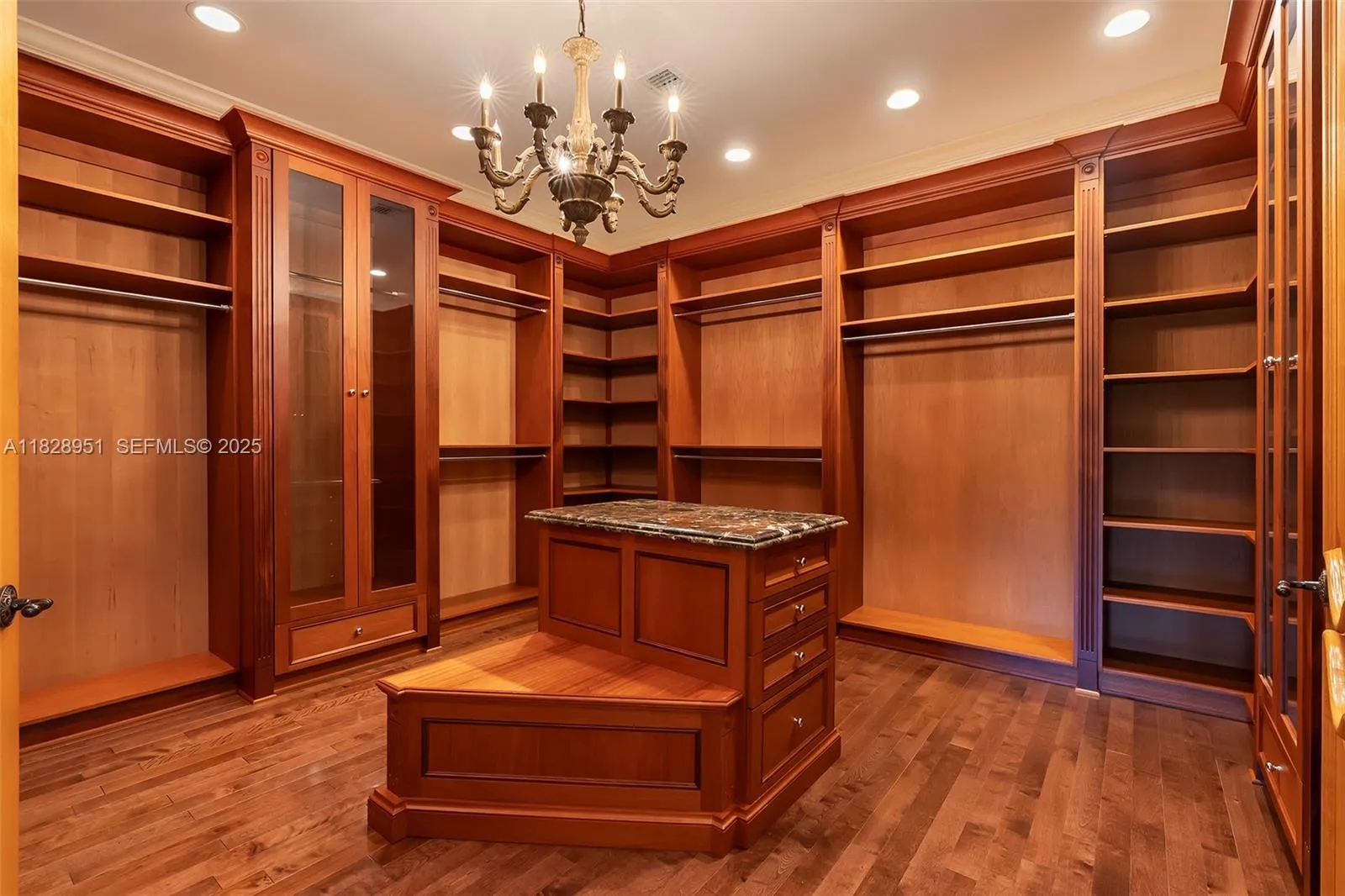 Pinecrest, Florida 33156, United States, 6 Bedrooms Bedrooms, ,8 BathroomsBathrooms,Residential,Active,159755