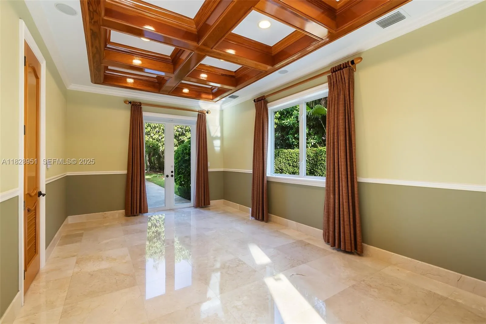 Pinecrest, Florida 33156, United States, 6 Bedrooms Bedrooms, ,8 BathroomsBathrooms,Residential,Active,159755