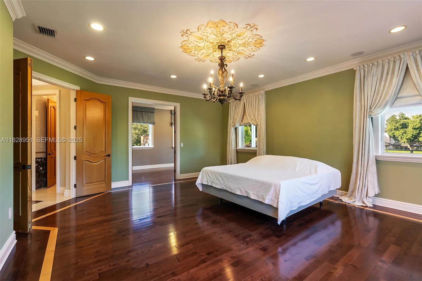 Pinecrest, Florida 33156, United States, 6 Bedrooms Bedrooms, ,8 BathroomsBathrooms,Residential,Active,159755