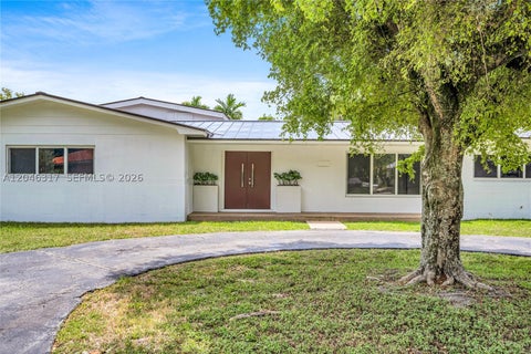 Photo of 12525 SW 68th Ct, Pinecrest, FL 33156 (MLS # A12046317)