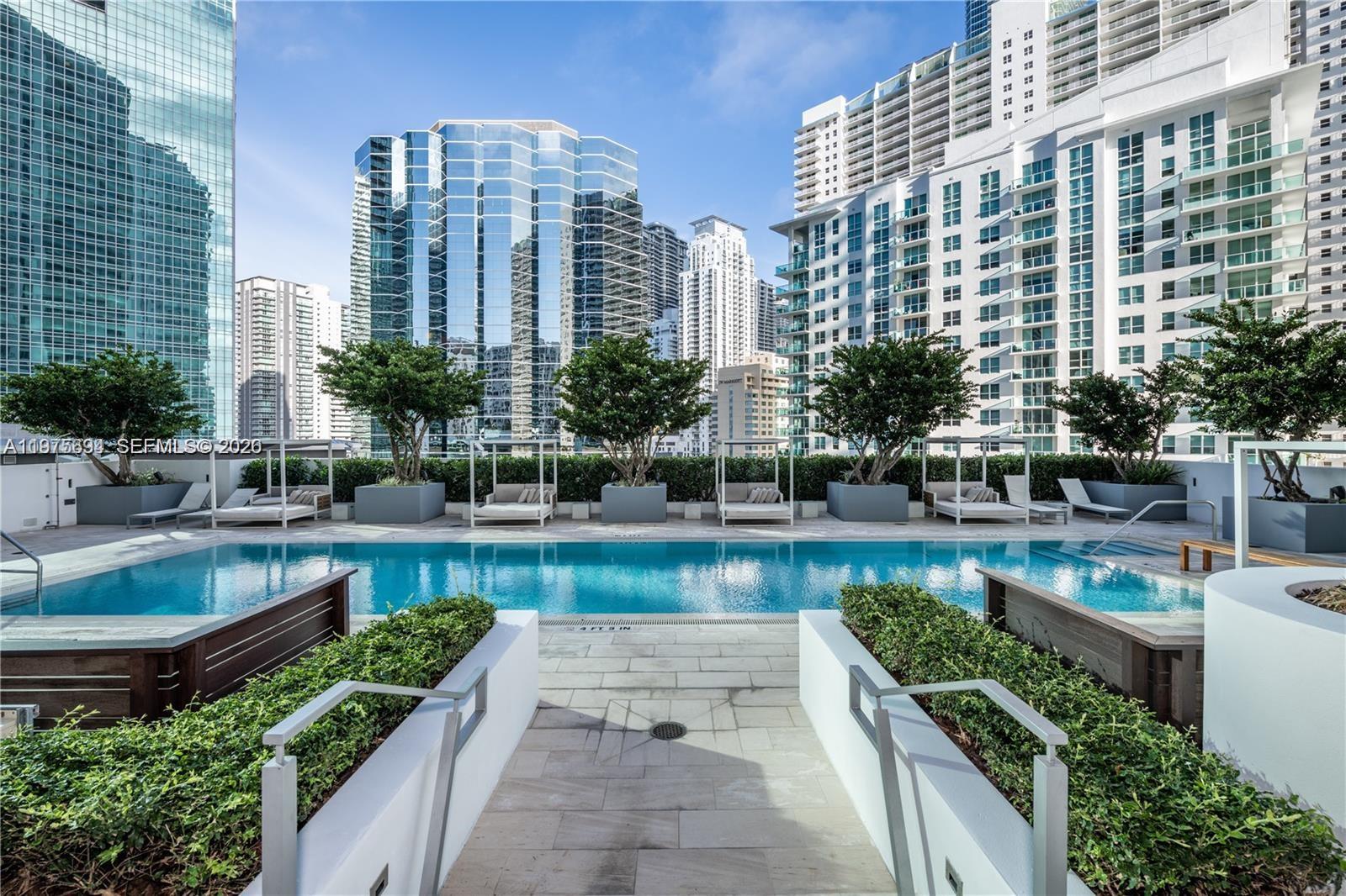 1300 Brickell Bay Dr 600