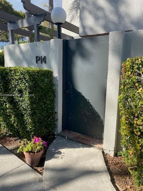 Rental Property at 4700 Sw 67th Ave P14, Miami, Broward County, Florida - Bedrooms: 2 
Bathrooms: 2  - $2,950 MO.
