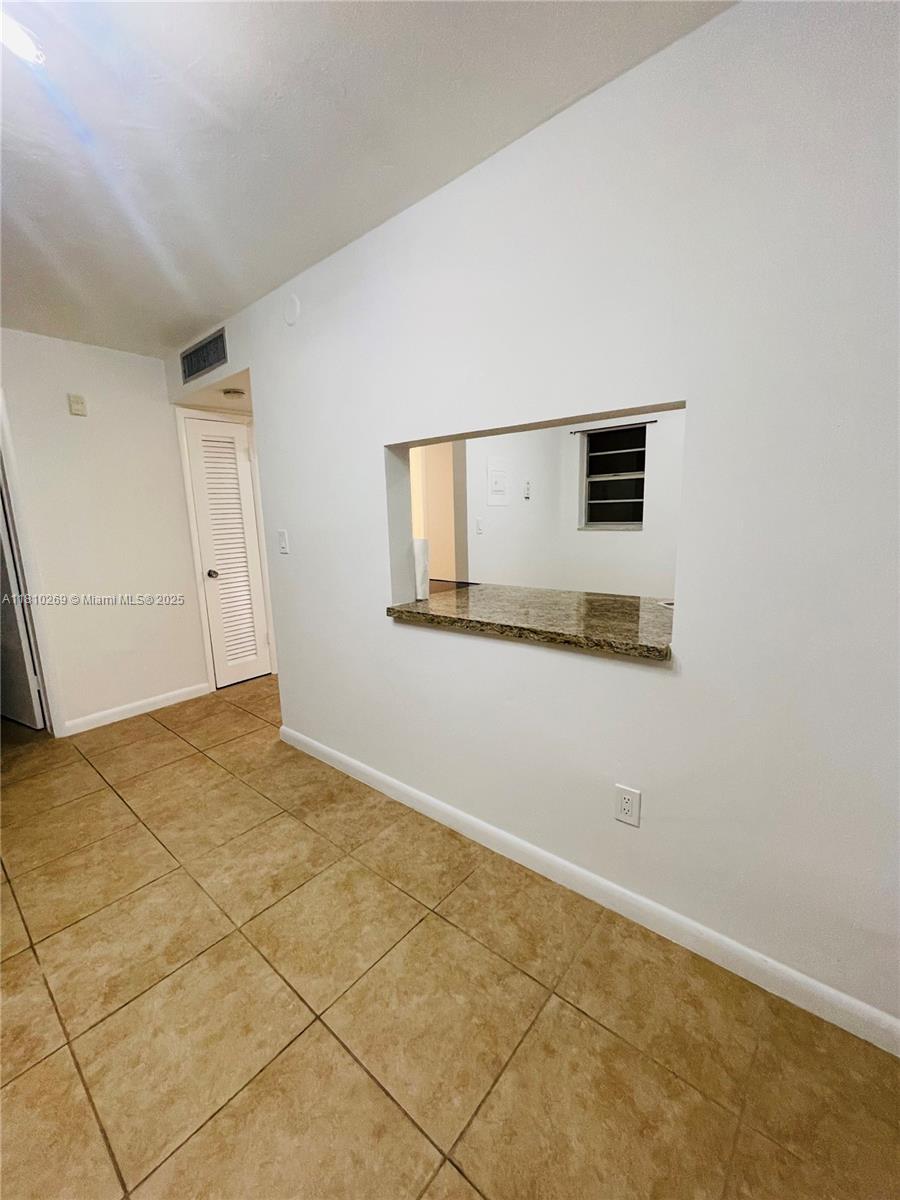 SECOND HORIZONS CONDO - Residential