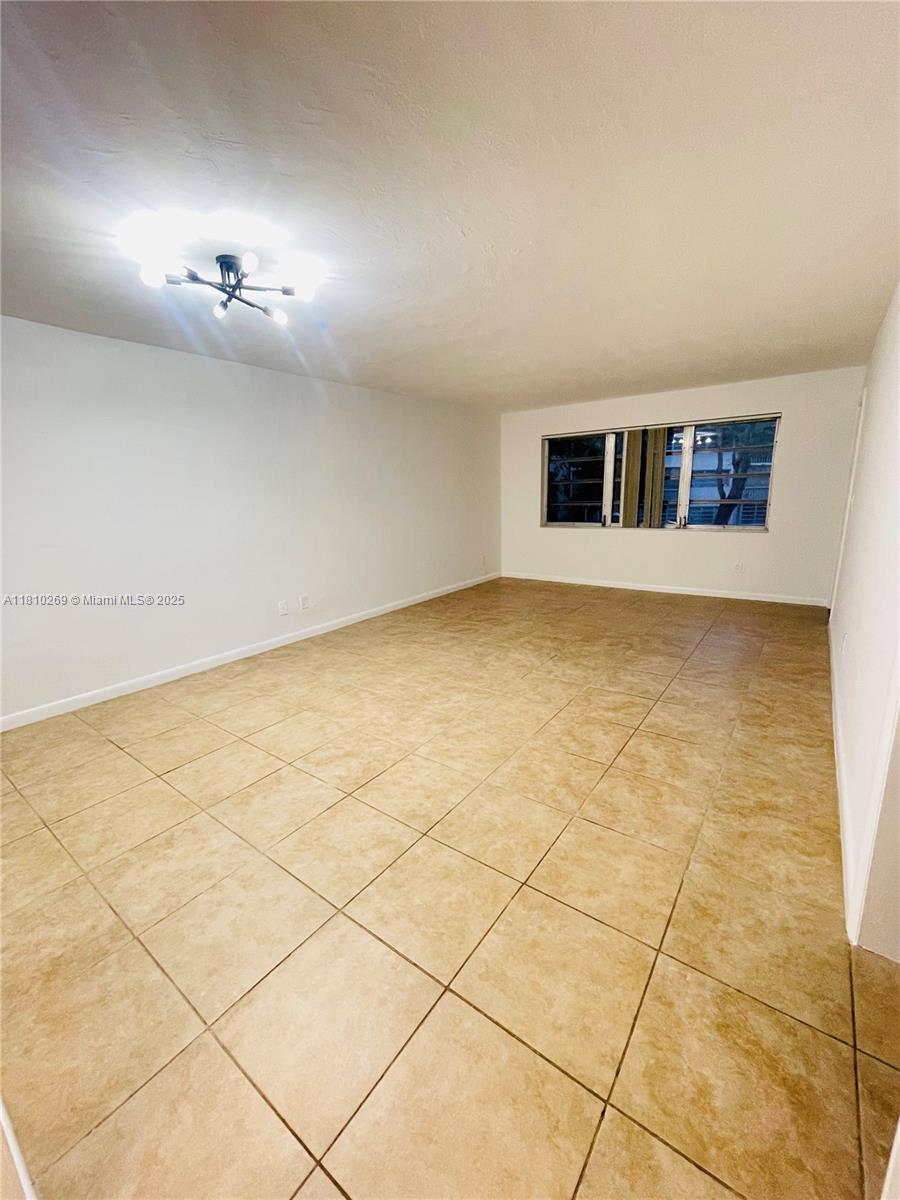 SECOND HORIZONS CONDO - Residential