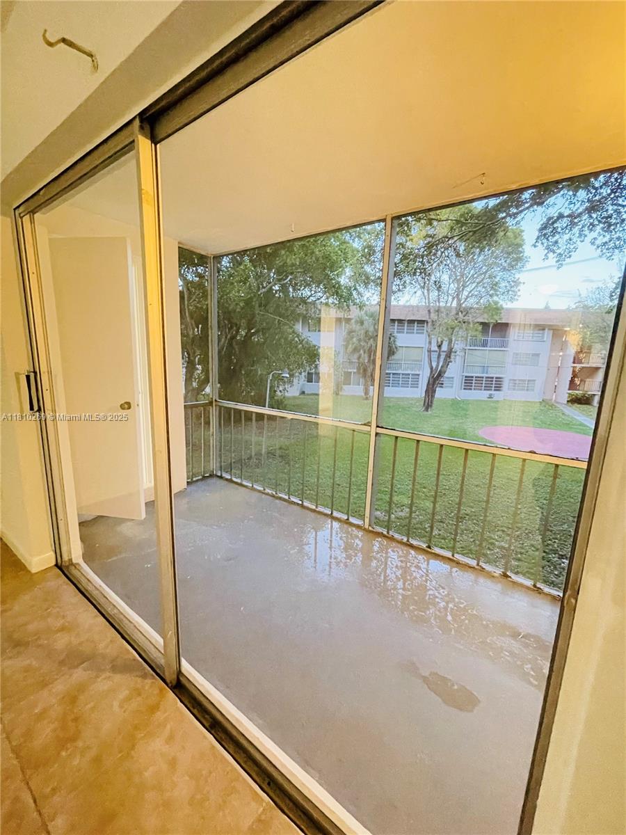 SECOND HORIZONS CONDO - Residential