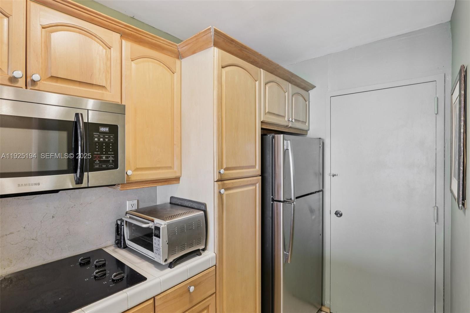 HEMISPHERES CONDO - Residential