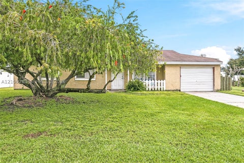 Photo of 2017 SE Ancora Ct, Port St Lucie, FL 34952 (MLS # A12106280)