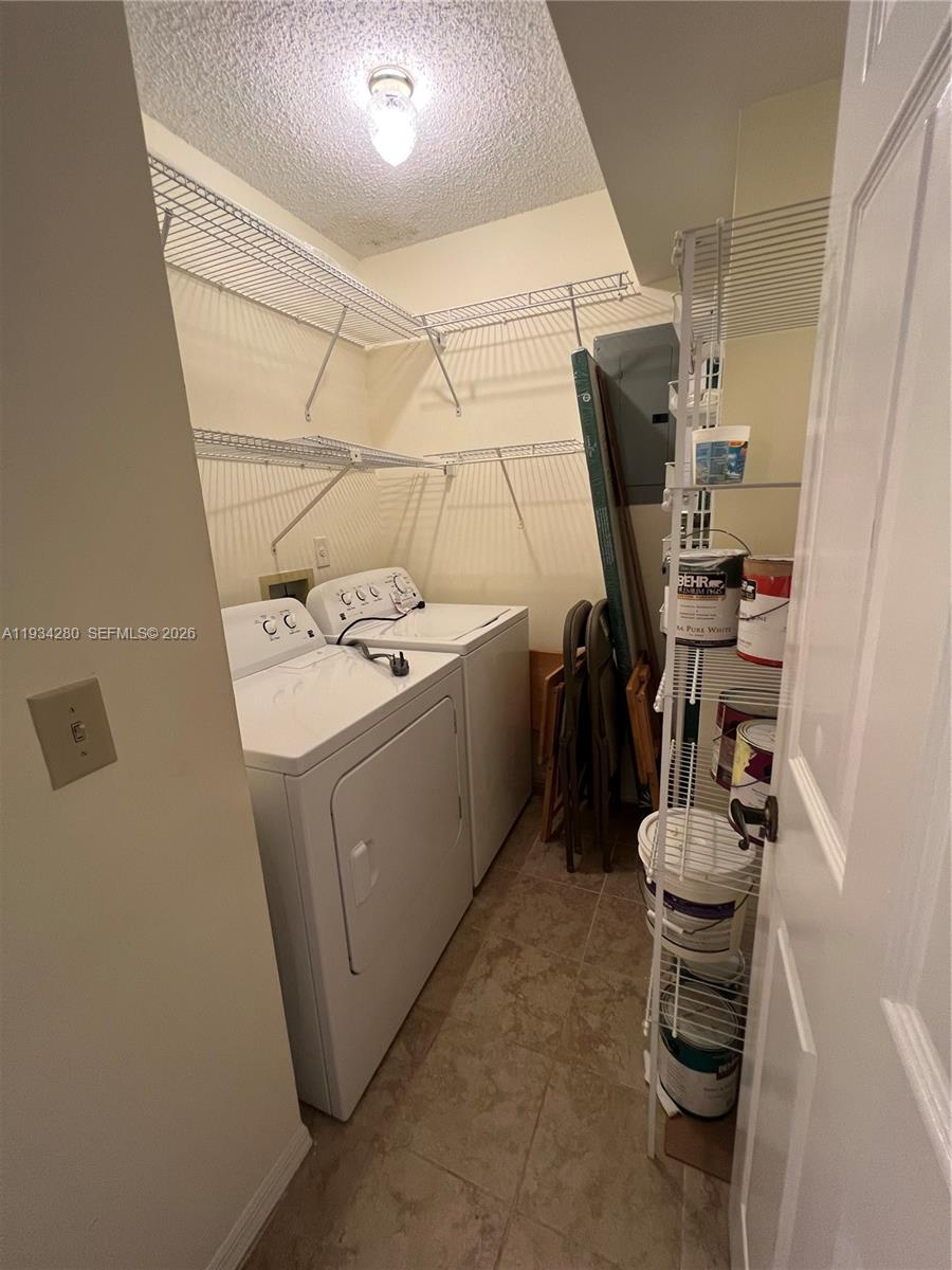 SUNRISE LAKES 187 CONDO - Residential