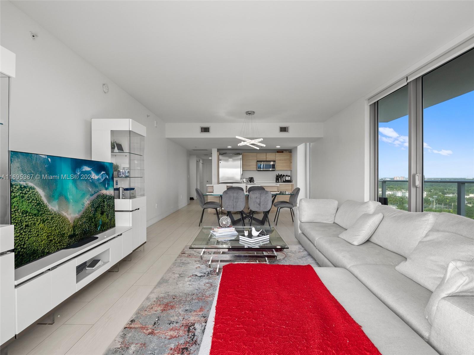 16385 Biscayne Blvd 1615
