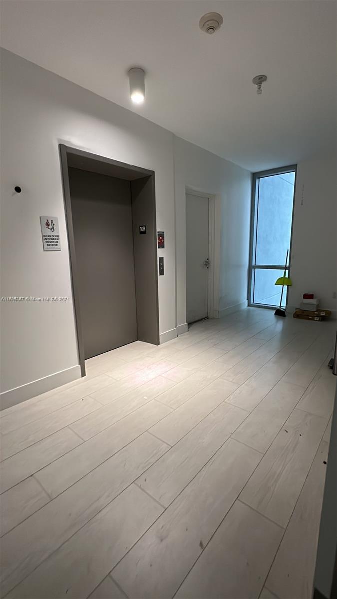 THE HARBOUR SOUTH CONDO - Residential