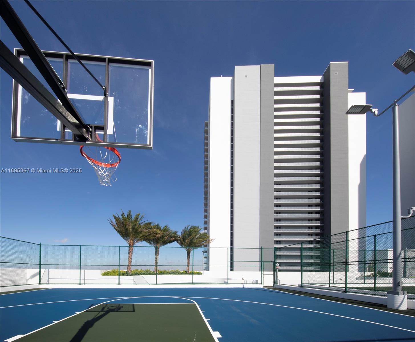 THE HARBOUR SOUTH CONDO - Residential