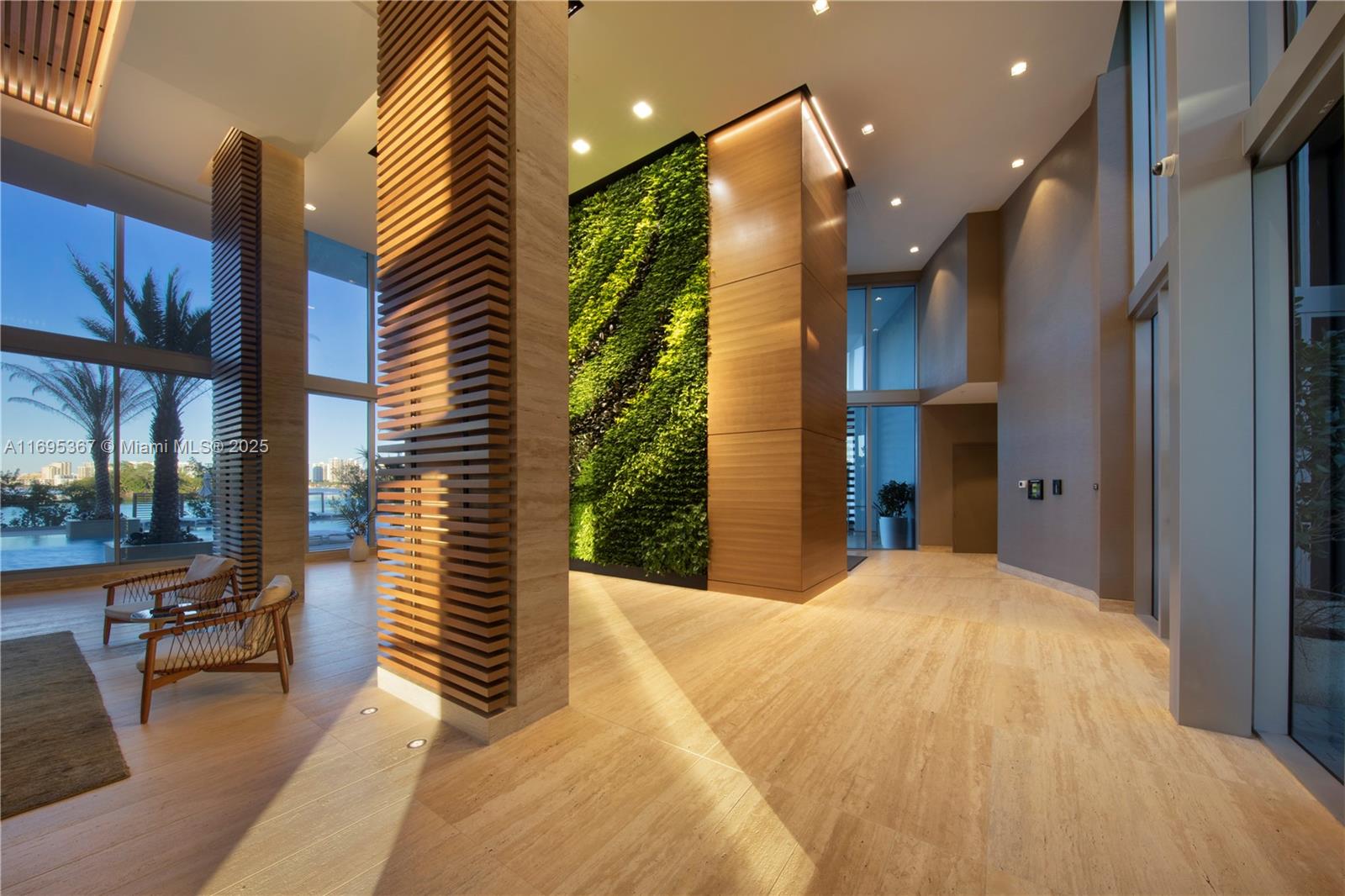 THE HARBOUR SOUTH CONDO - Residential