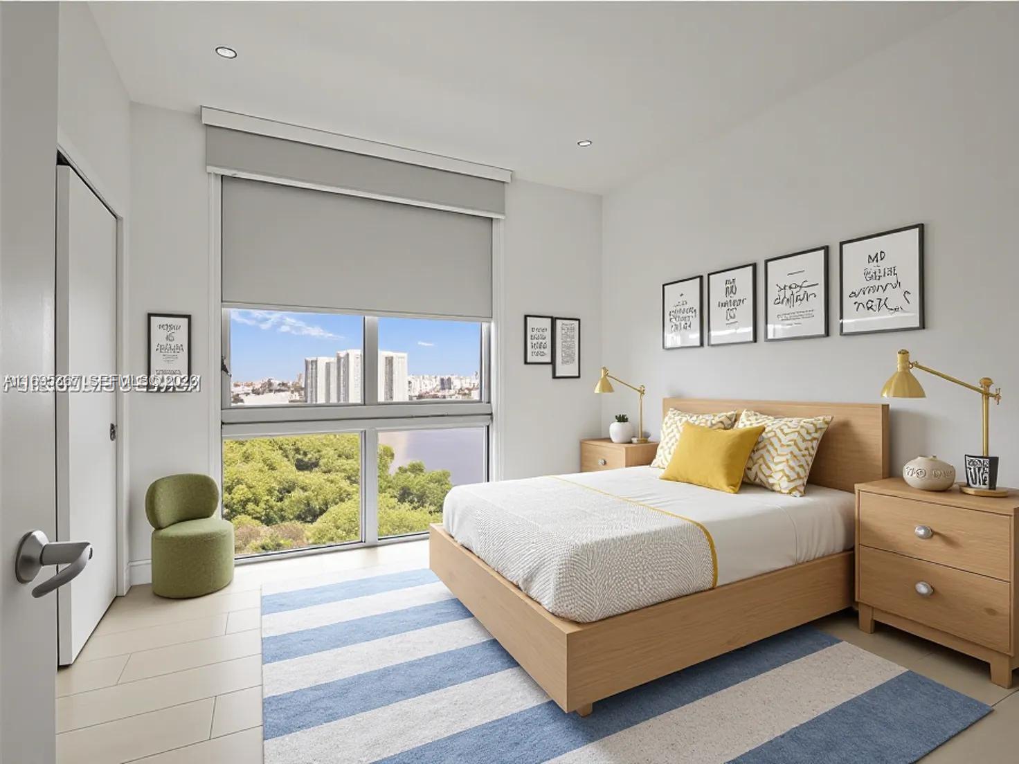 THE HARBOUR SOUTH CONDO - Residential