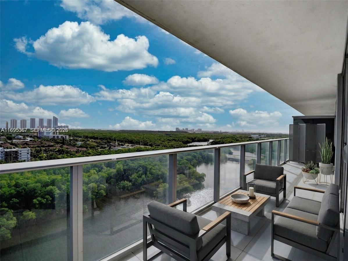 16385 Biscayne Blvd 1615