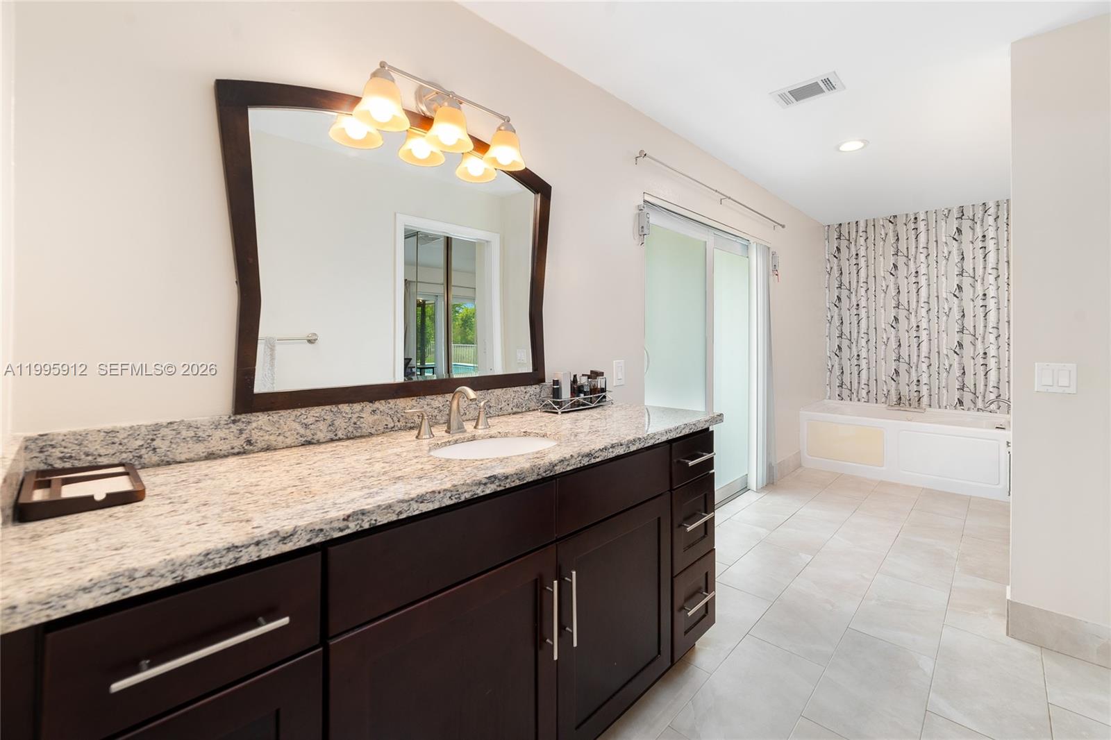 ISLAND LAKES SEC 1 1 - Residential