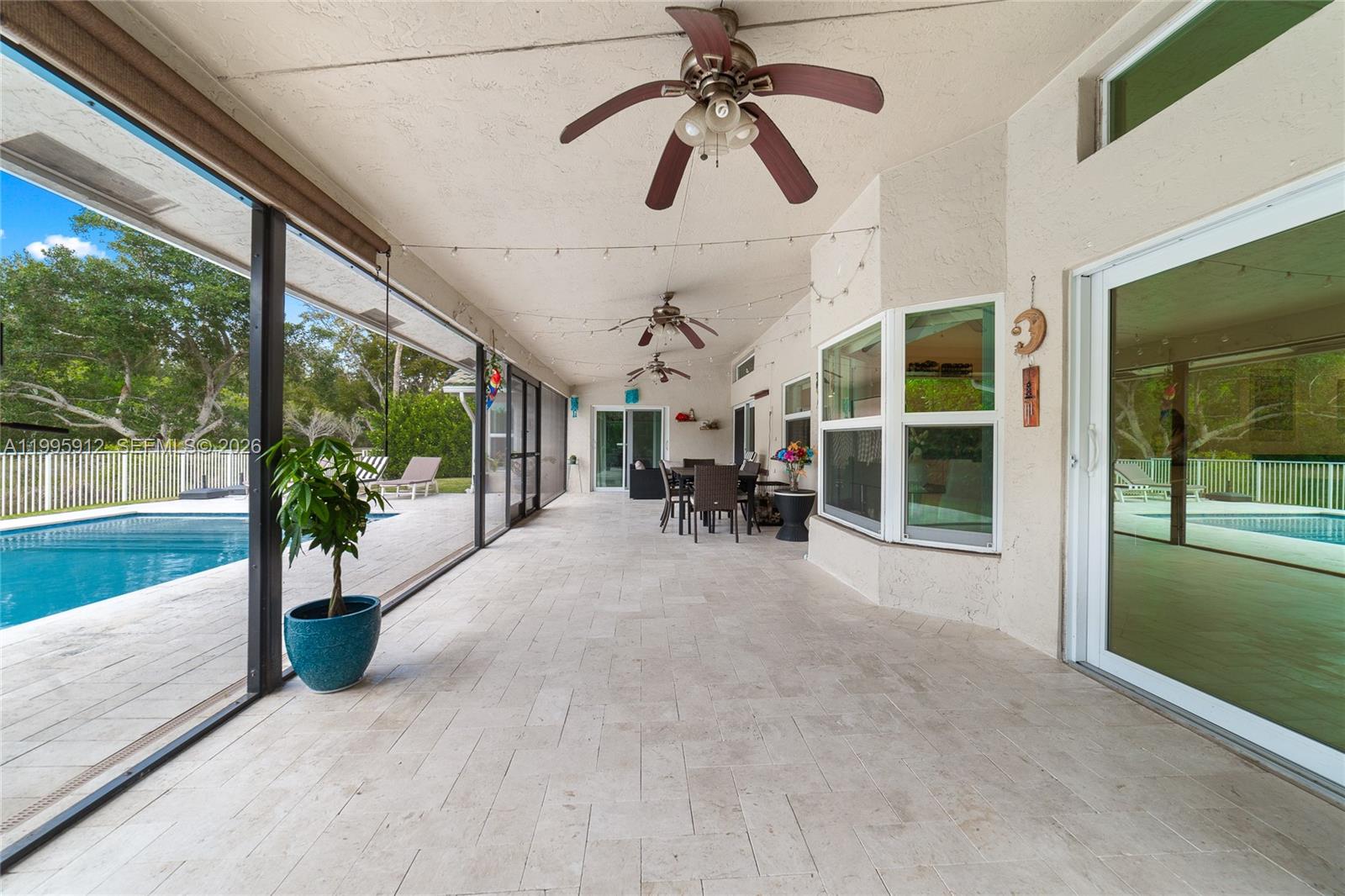 ISLAND LAKES SEC 1 1 - Residential