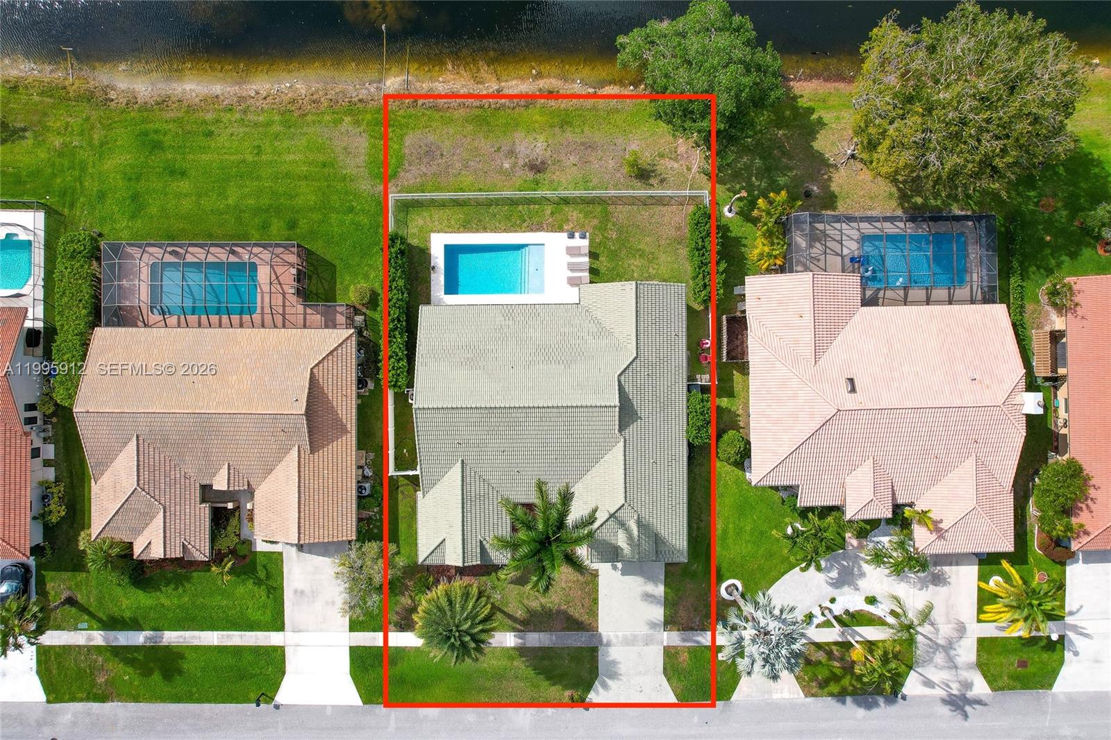 ISLAND LAKES SEC 1 1 - Residential