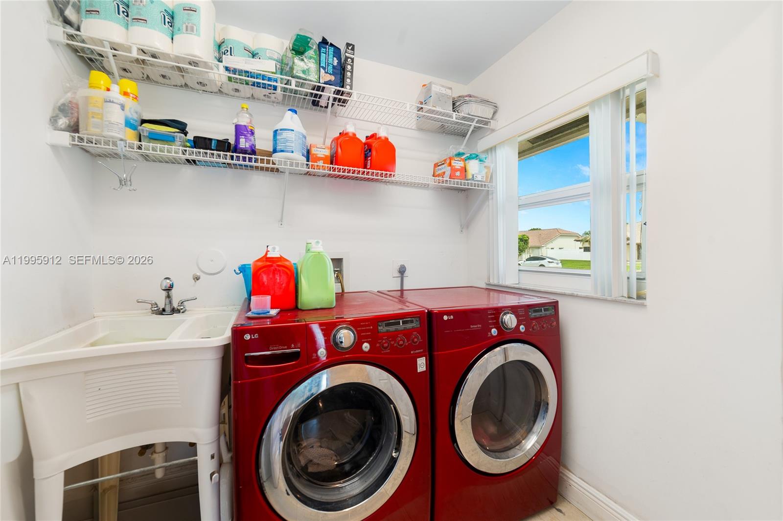 ISLAND LAKES SEC 1 1 - Residential