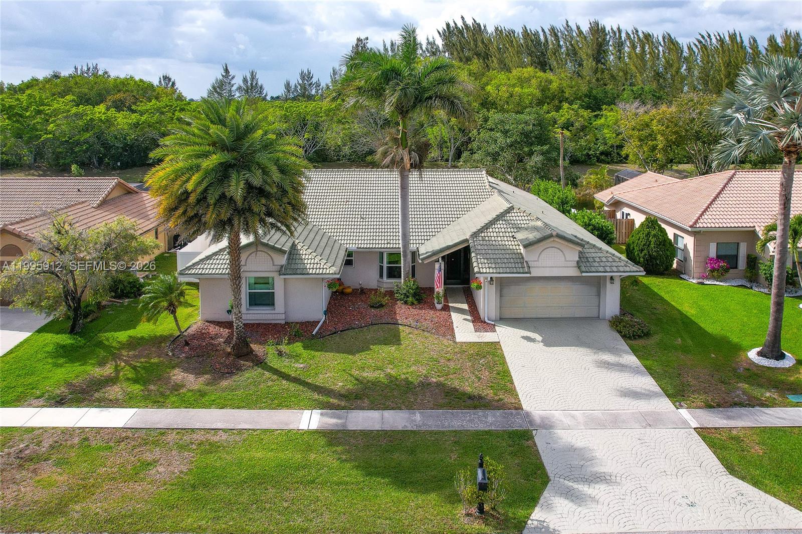 ISLAND LAKES SEC 1 1 - Residential