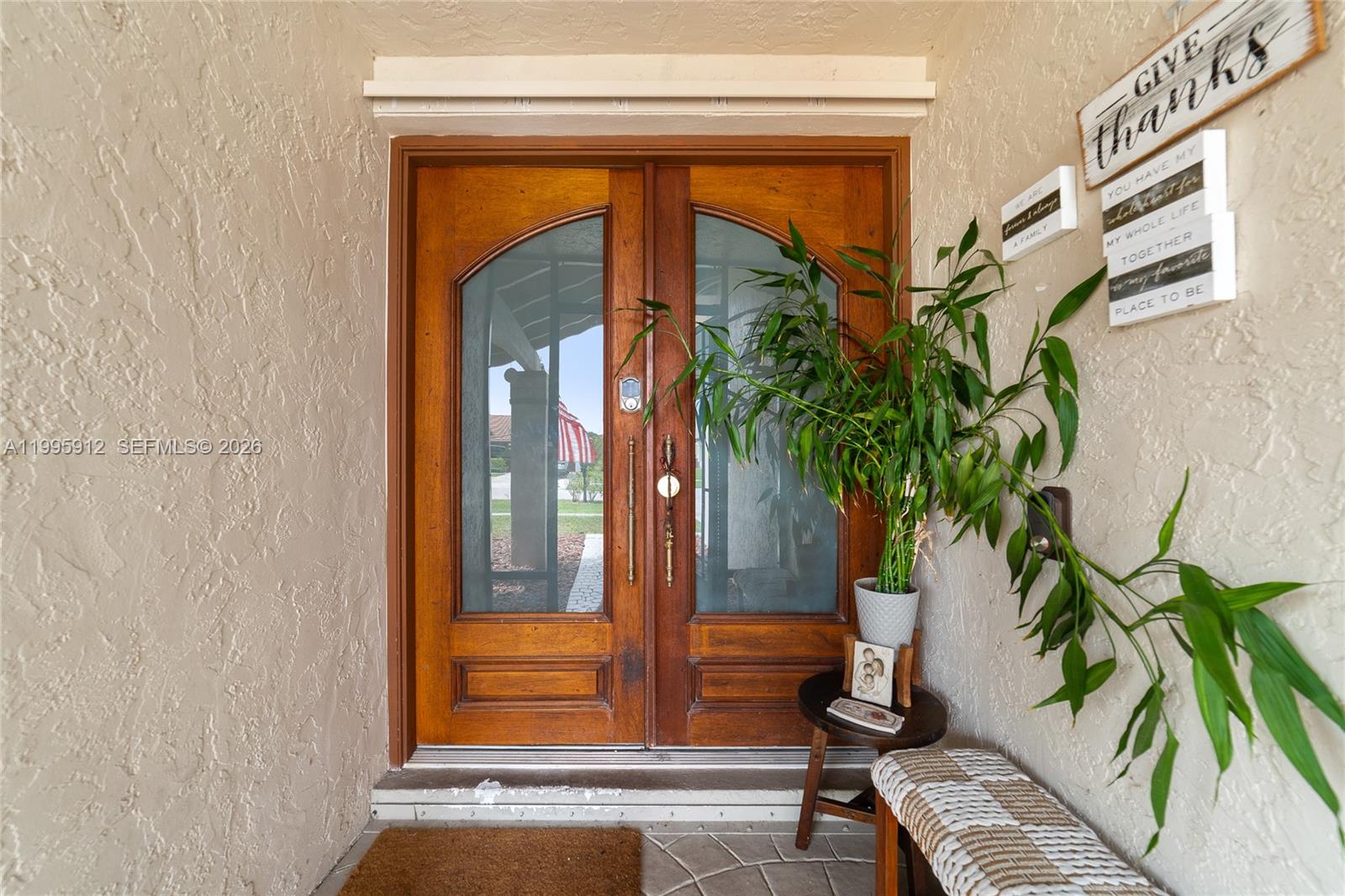 11690 Island Lakes Ln