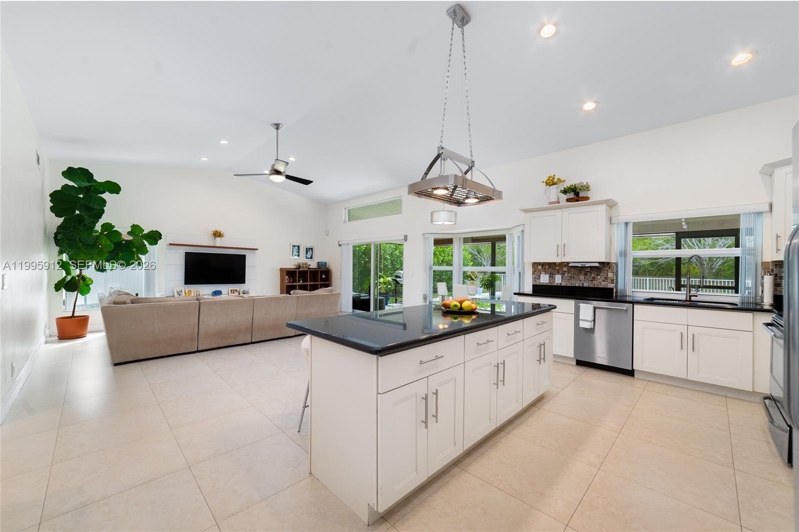 ISLAND LAKES SEC 1 1 - Residential