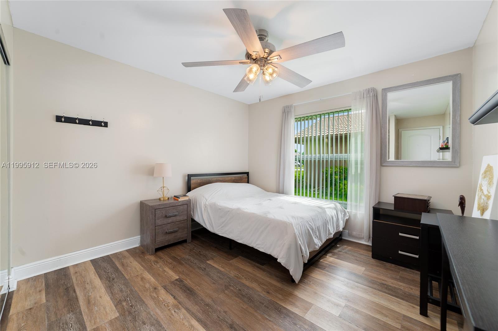 ISLAND LAKES SEC 1 1 - Residential