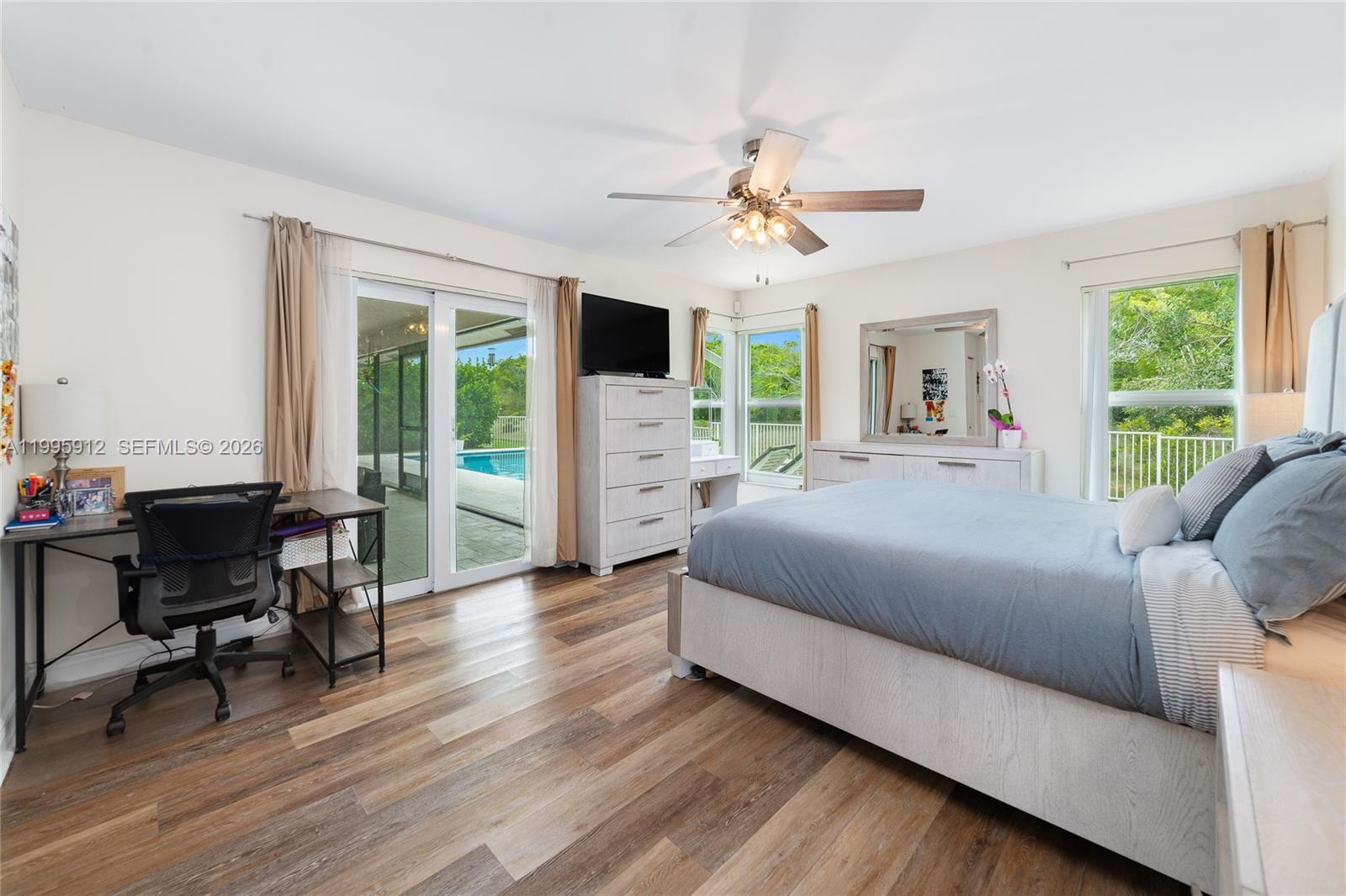 ISLAND LAKES SEC 1 1 - Residential