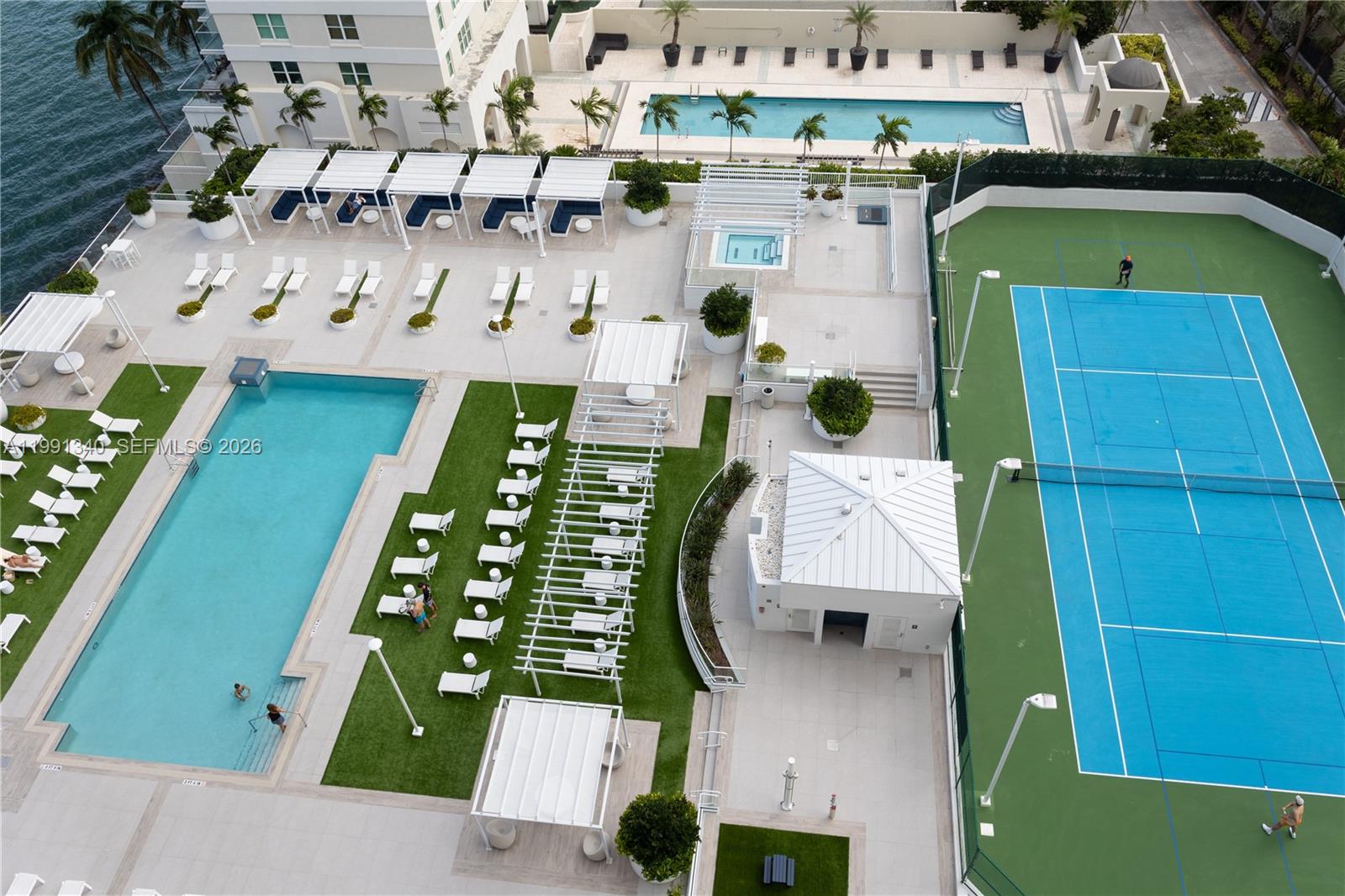 ISOLA CONDO - Residential Lease