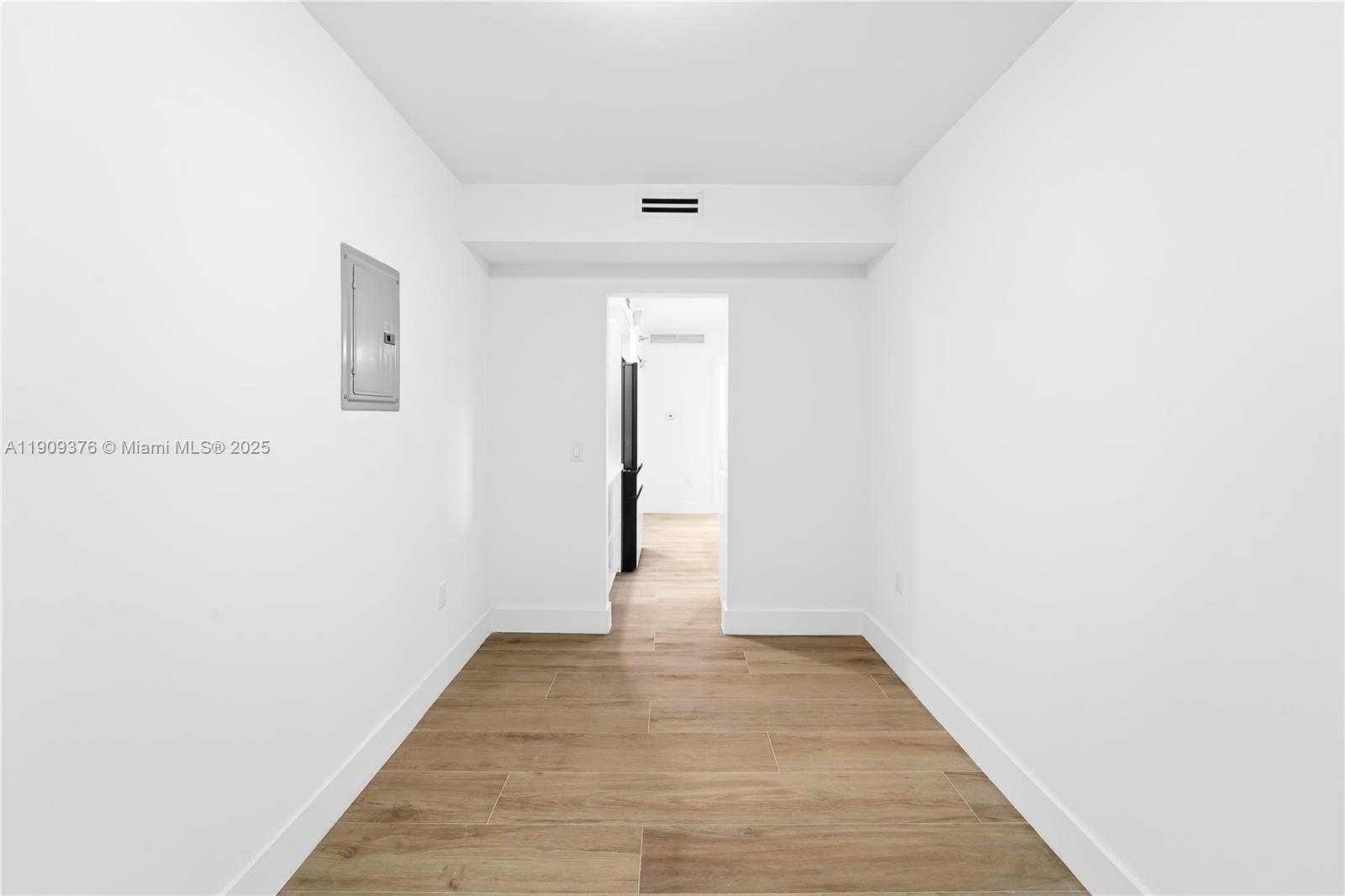 THE PLAZA OF BAL HARBOUR - Residential Lease