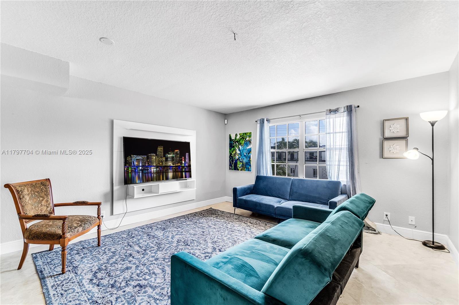 349 Virginia St, Hollywood, Broward County, Florida - 3 Bedrooms  
2 Bathrooms - 