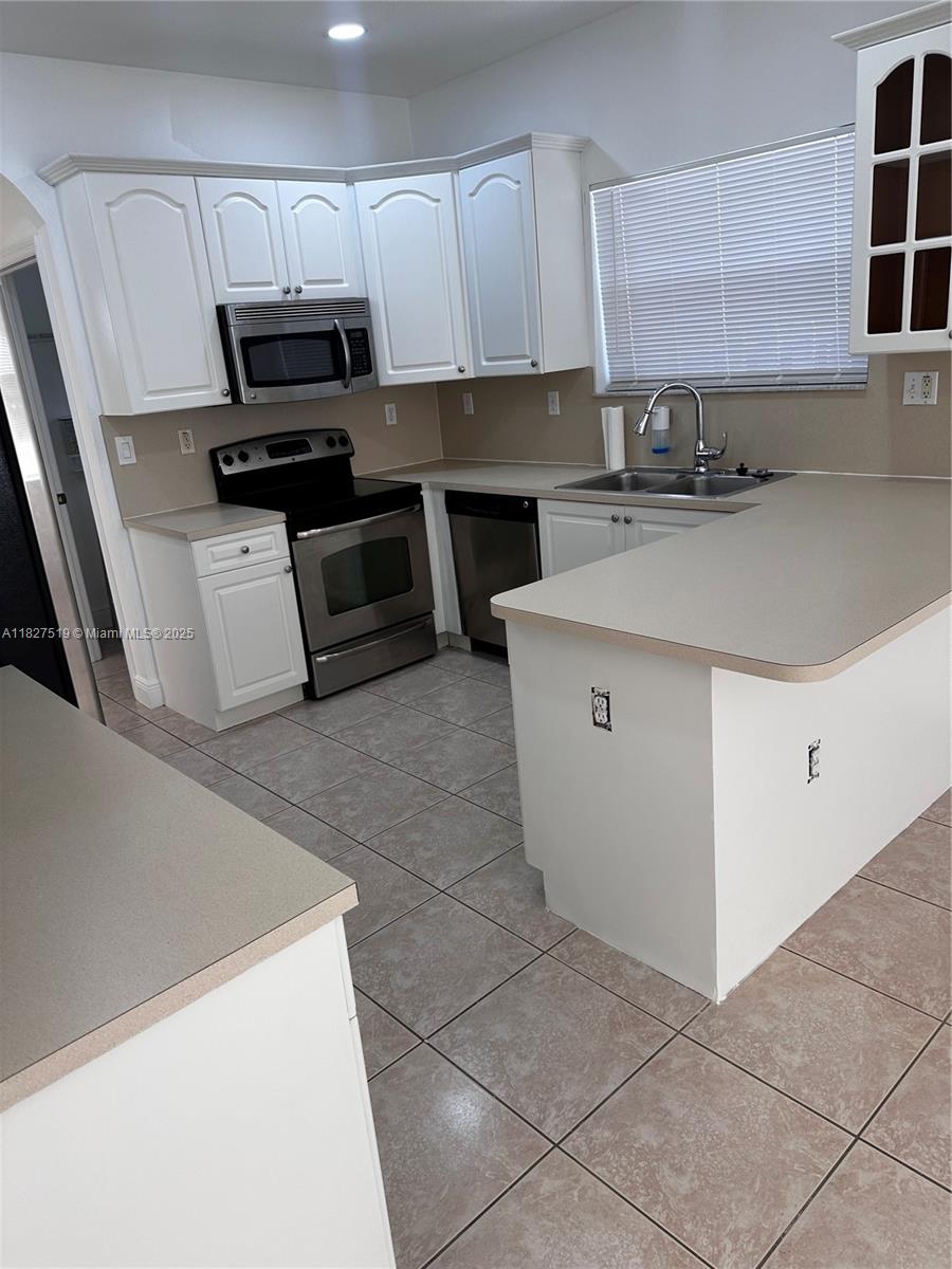 5060 SW 159th Ave
