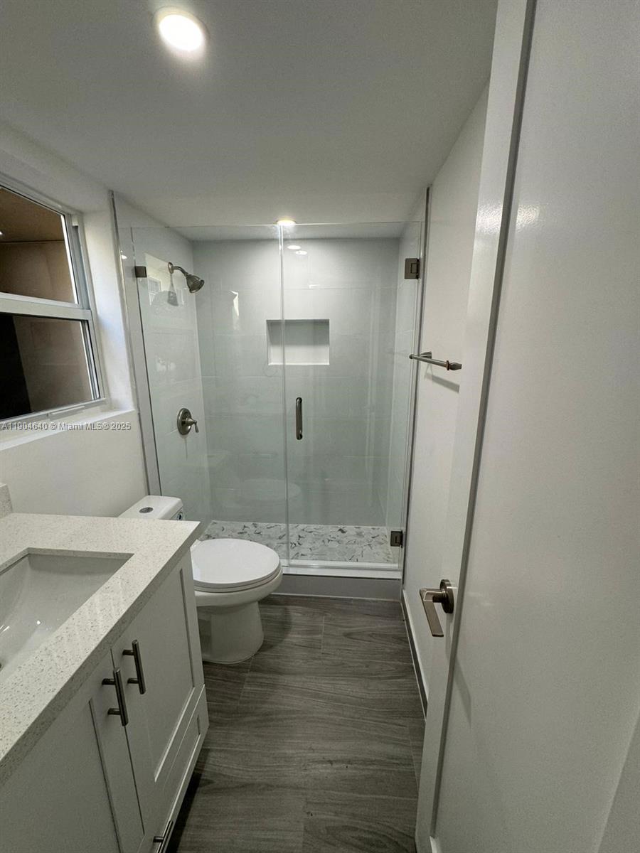 KINGS CREEK SO CONDO - Residential