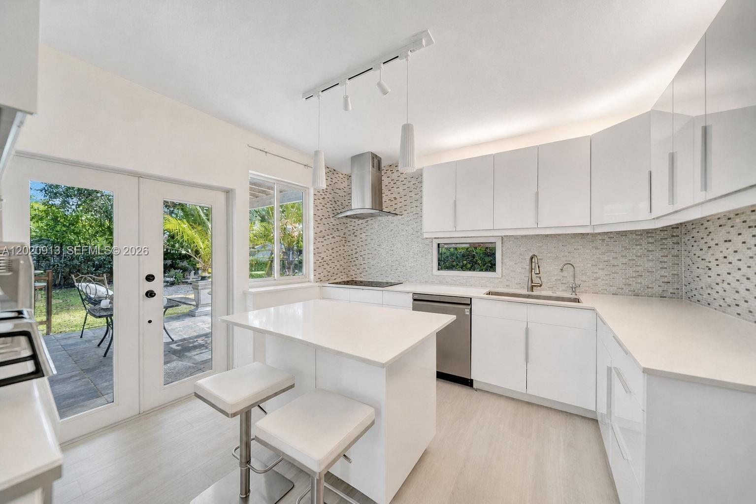 IRONS MANOR 3RD ADDN - Residential